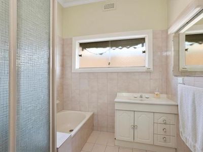 2 Manifold Street, Manifold Heights