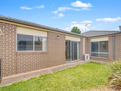1 / 21 Austin Street, Werribee