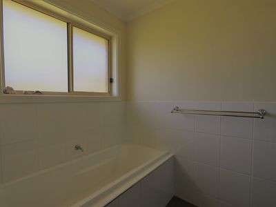 51 Eldridge Drive, Worrolong