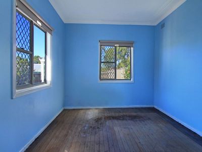 27 Lakeview Parade, Primbee