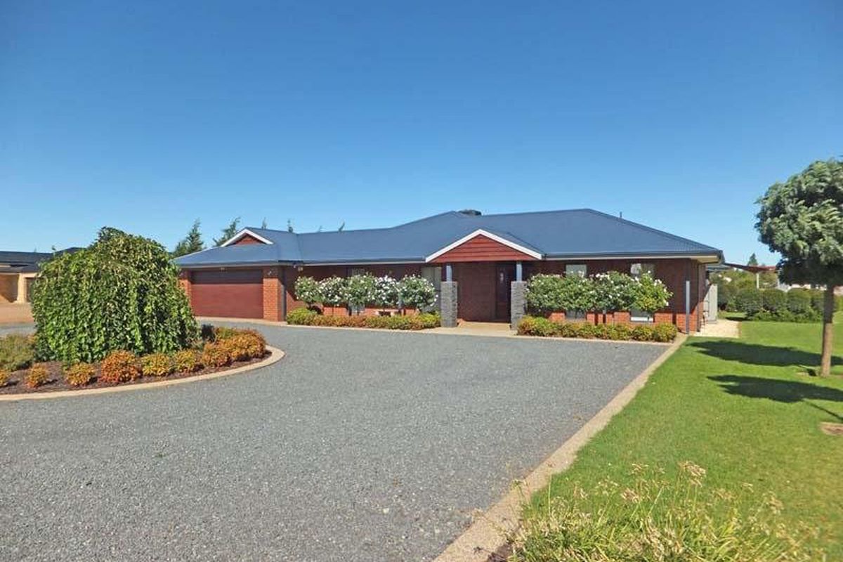 10 Jenmar Drive, Kyabram