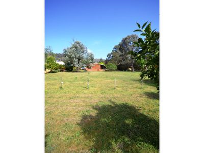 21 Coolumbooka Avenue , Tawonga South