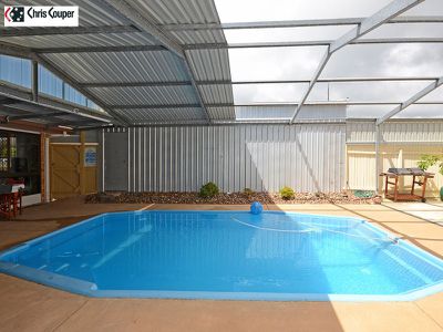 73 LIMPUS STREET, Urangan
