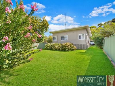 8 Mulloka Rd, Mirrabooka