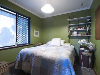 100 Sydenham Road, Doubleview