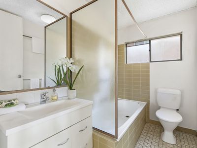 2 / 22 Pangarinda Place, Mooloolaba