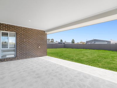 7 Leonard Place, Crookwell