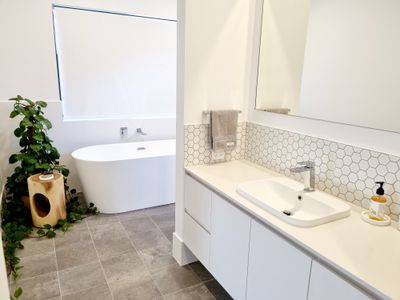 36 Shearn Crescent, Doubleview