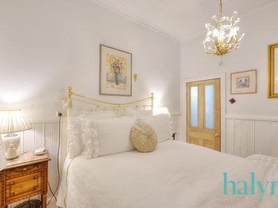 18 Myrtle Street, Perth