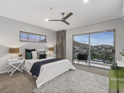 1404 / 122 Walker Street, Townsville City