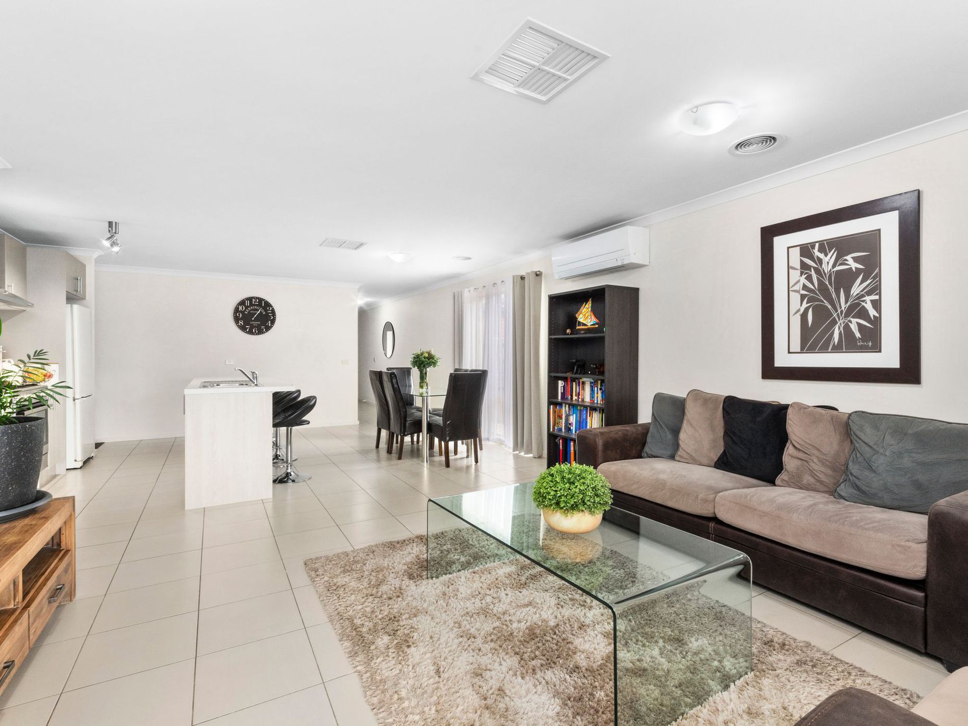15 Everglade Street, Leopold