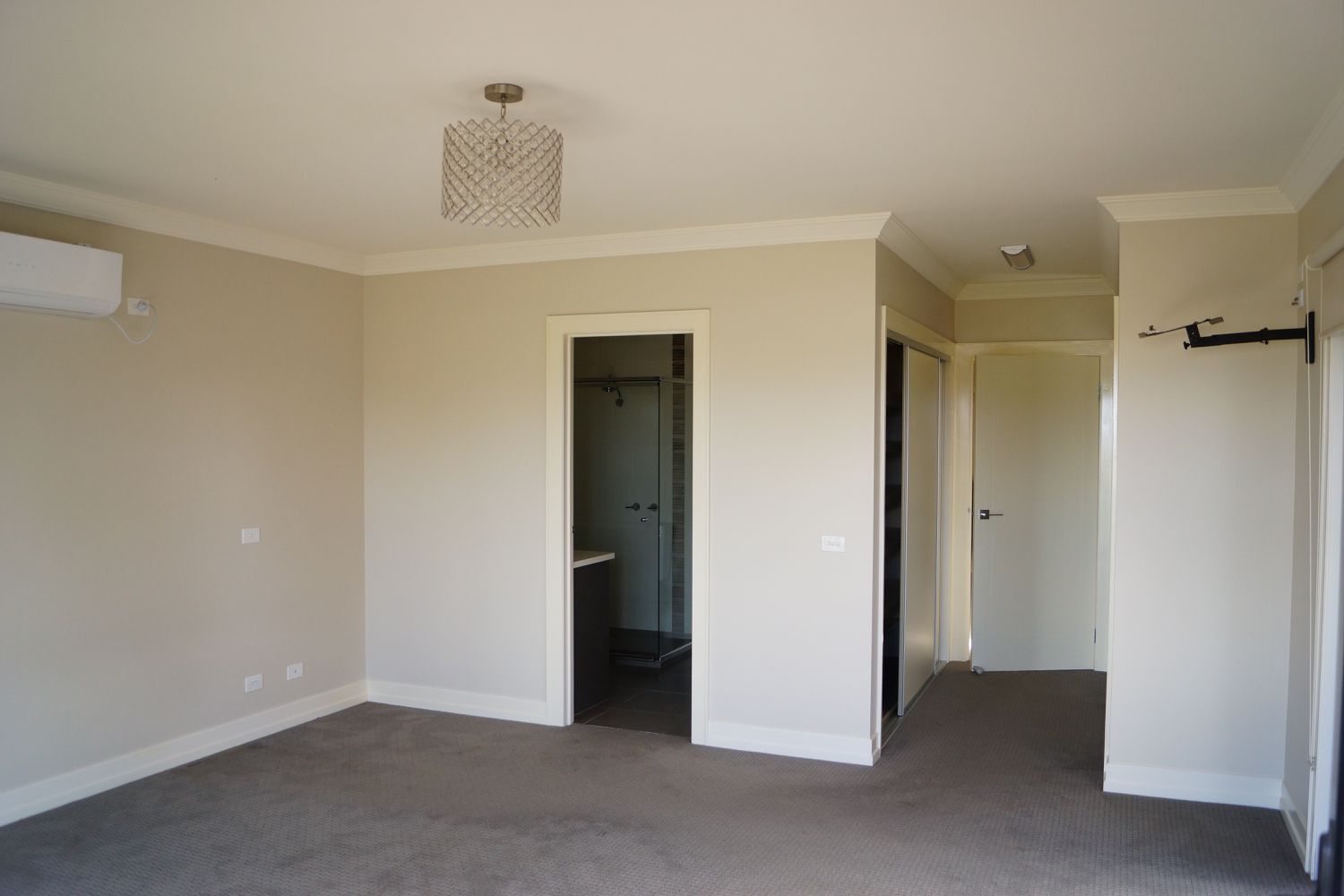 16 Stawell Road, Horsham