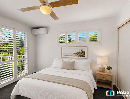 Townhouse in the heart of Coolum Beach image 6 Townhouse in the heart of Coolum Beach image 6