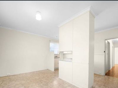 2 Deborah St, Werribee