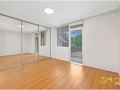3 / 159 Hawkesbury Road, Westmead