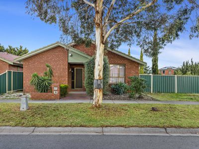 23 Kingsmead Close, Sunshine North