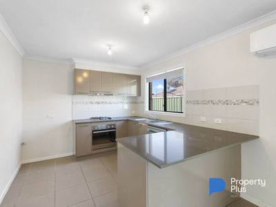 5 Deharl Court, Ascot