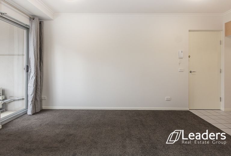 423 / 118 Franklin Street, Melbourne