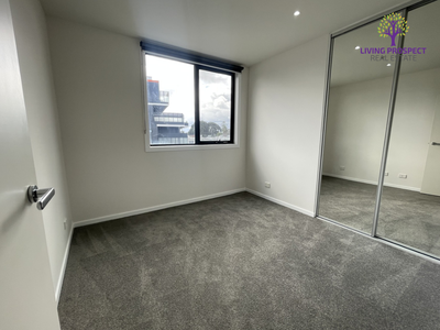 210 / 112-114 Pier Street, Altona