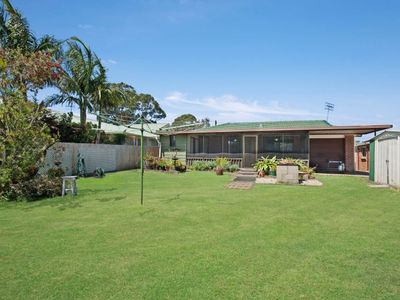 81 Cornfield Parade, Fishermans Paradise