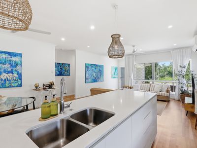 23 Wall Street, Eimeo