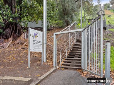 22 / 132 Mounts Bay Road, Perth