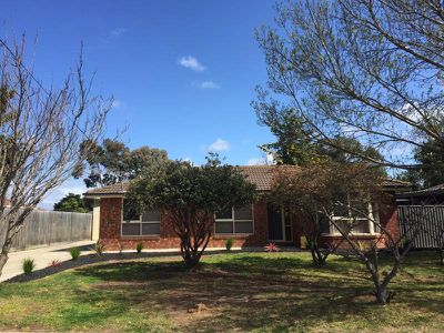 10 Illawong Grove, Werribee
