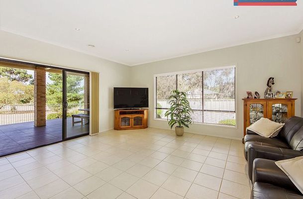 12 St Cloud Green, Craigieburn