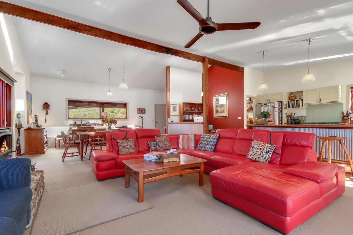 83 Rainforest Parkway, Narooma