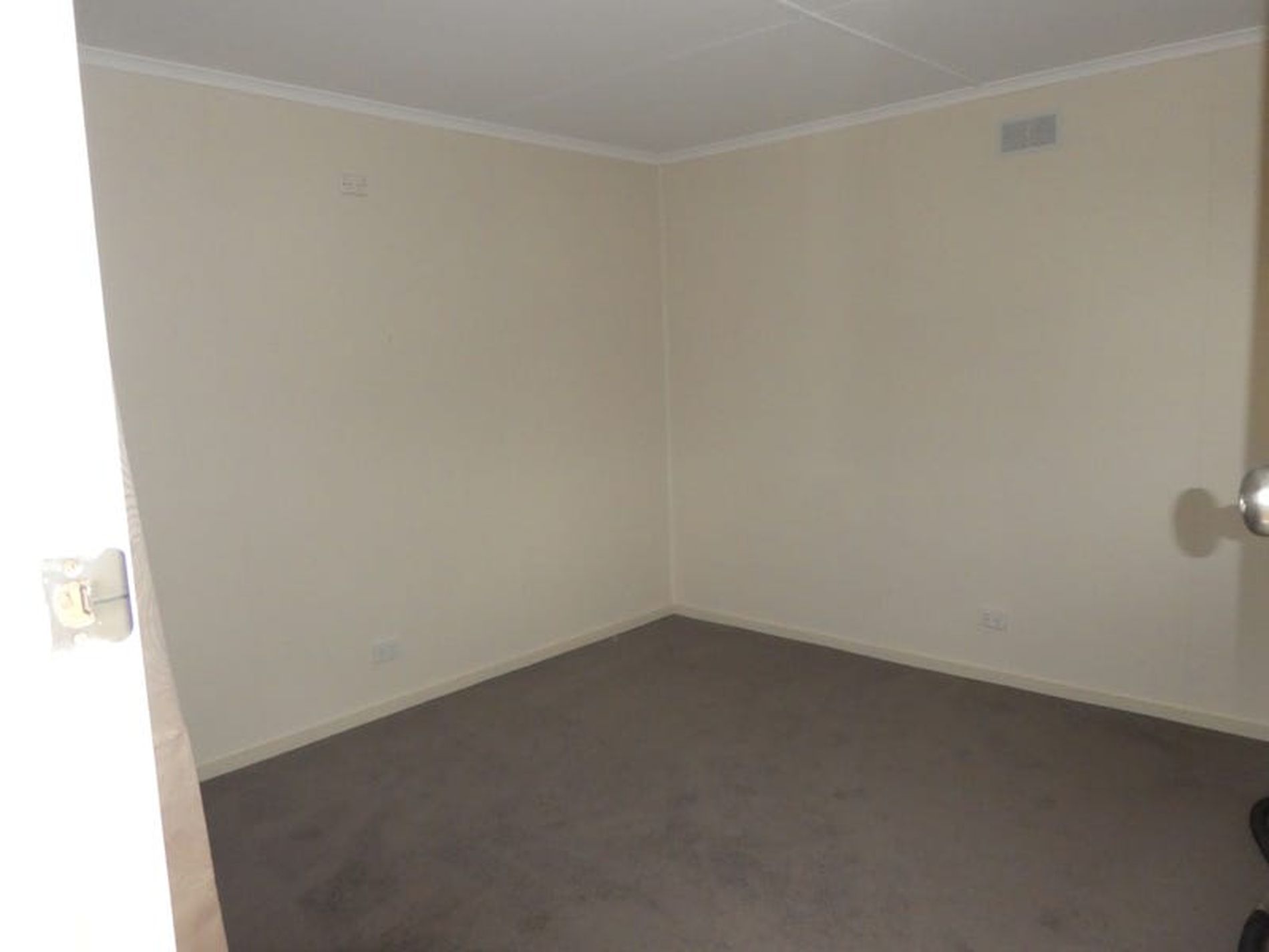 8 Sinclair Cres, Seymour