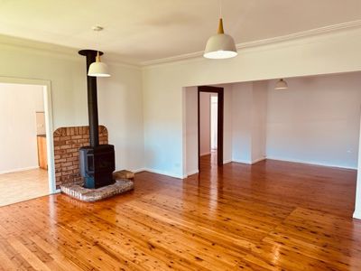 90 Hopewood Crescent, Fairy Meadow