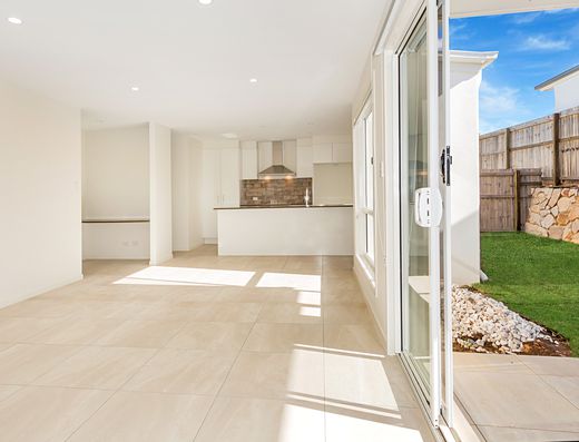 Stylish Home in Woombye image 7