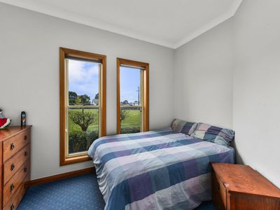 21 Mount Percy Road, Compton
