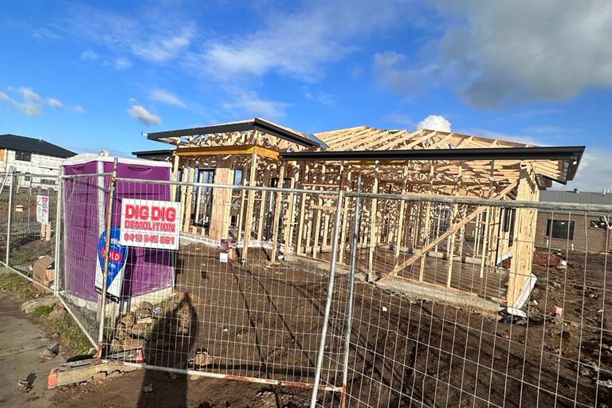 12 Vulpine Street, Clyde