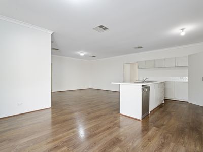 2 / 99 Manning Road, Manning