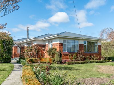 17 Constitution Avenue, Milton