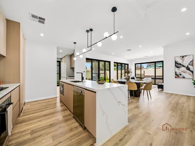 12 Brolga Promenade, Willetton