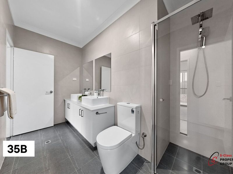 A&B / 35 Badrick St, Warwick