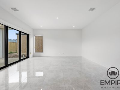 36 Guling Rise, Clyde North