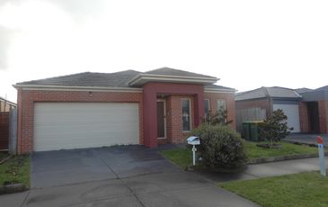 32 Cranbrook Circuit, Officer