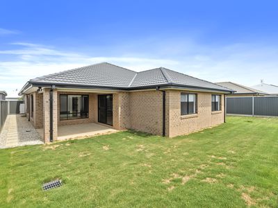 5 Oasis Crescent, Yarrawonga