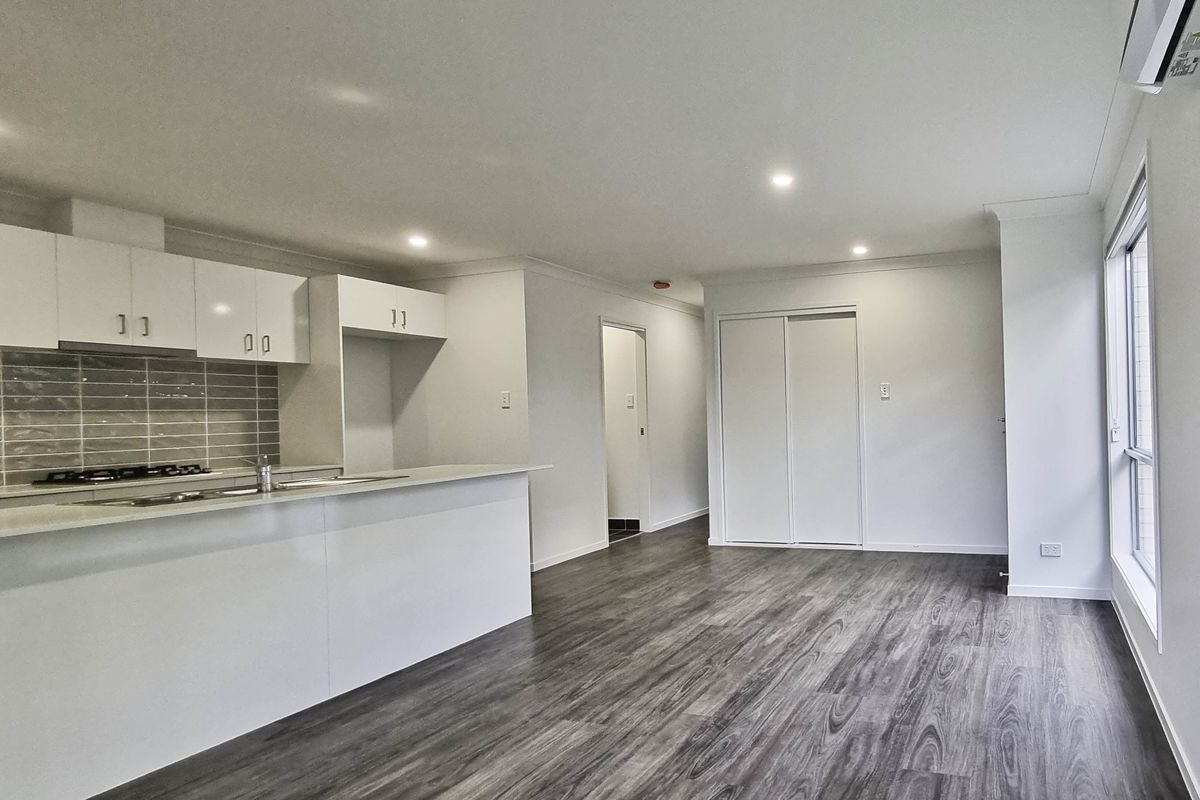 2 / 7a River Street, Eagleby
