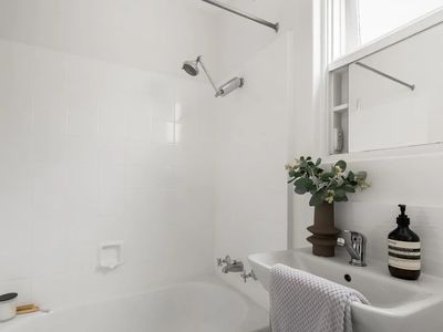 1 / 5 Mcgrath Court, Richmond