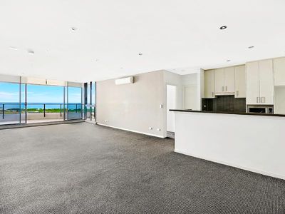 2204 / 4 Como Crescent, Southport