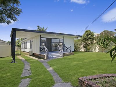 30 Salamaua Crescent, Holsworthy