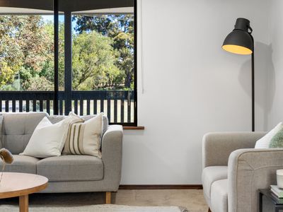 2 Regano Road, Flagstaff Hill