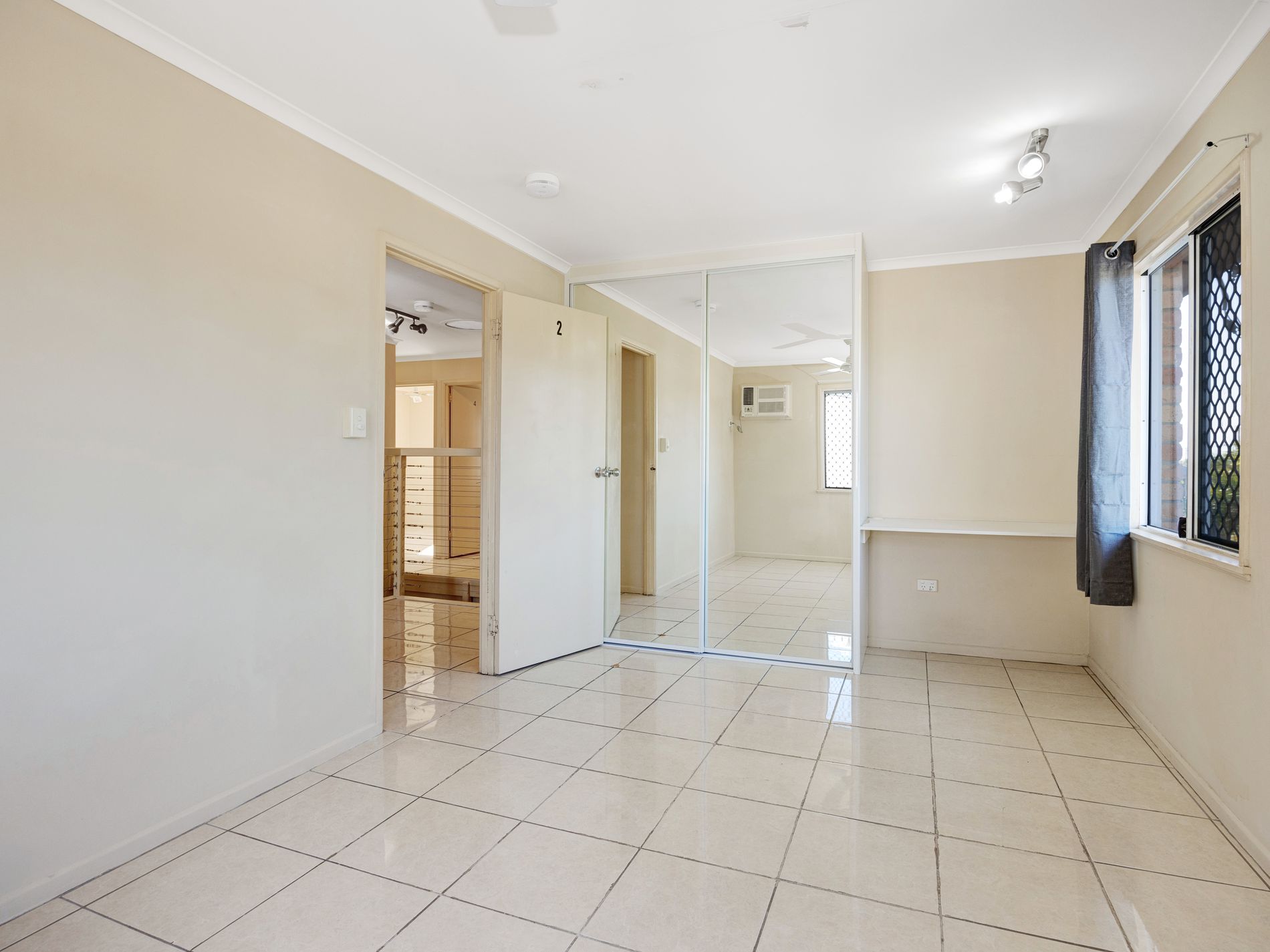 17 Mount Louisa Drive, Mount Louisa