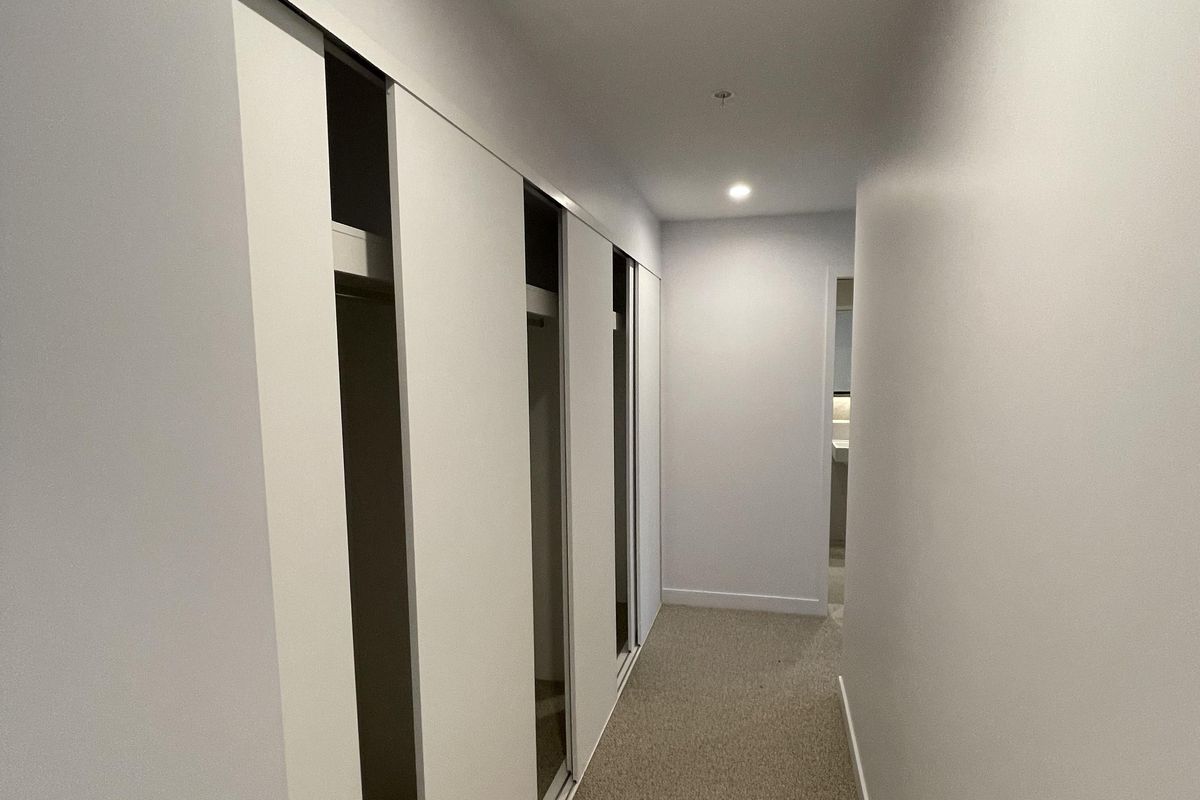 1601 / 8 Chambers Court, Epping