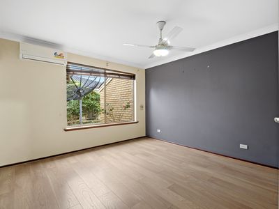15 Kirwan Way, Winthrop