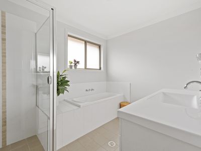 16 Booyong Avenue, Ulladulla